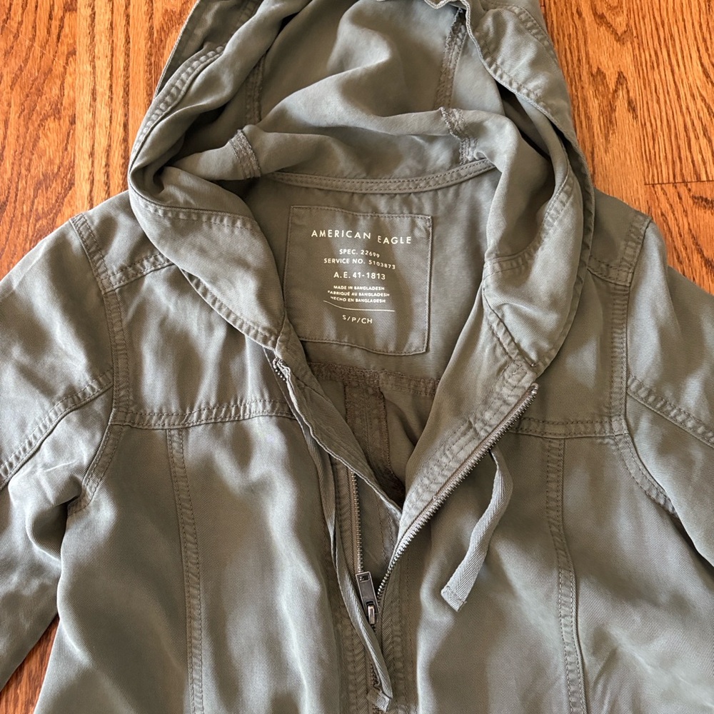 American Eagle Outfitters Hooded Utility Jacket in Olive